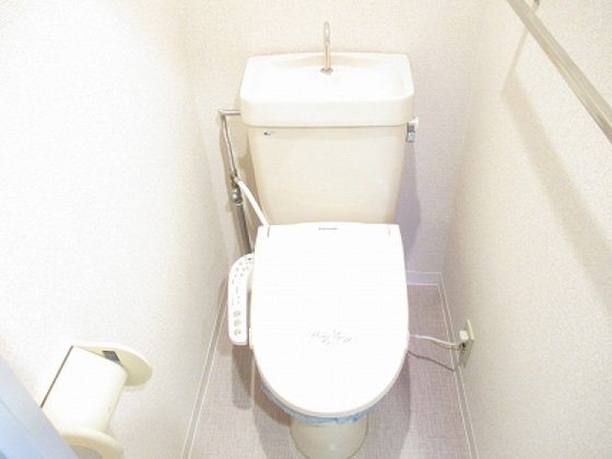 トイレ　※別部屋の写真です