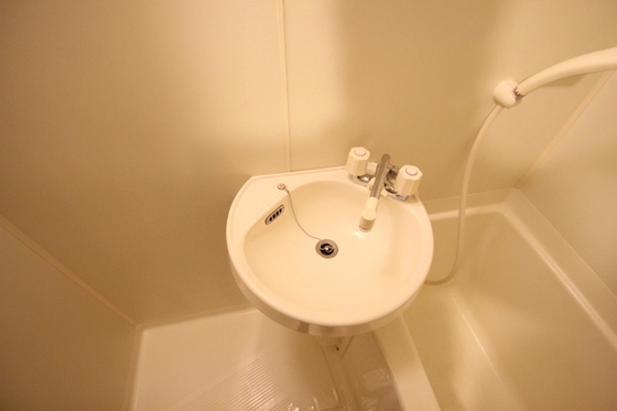 洗面設備　※別部屋の写真です