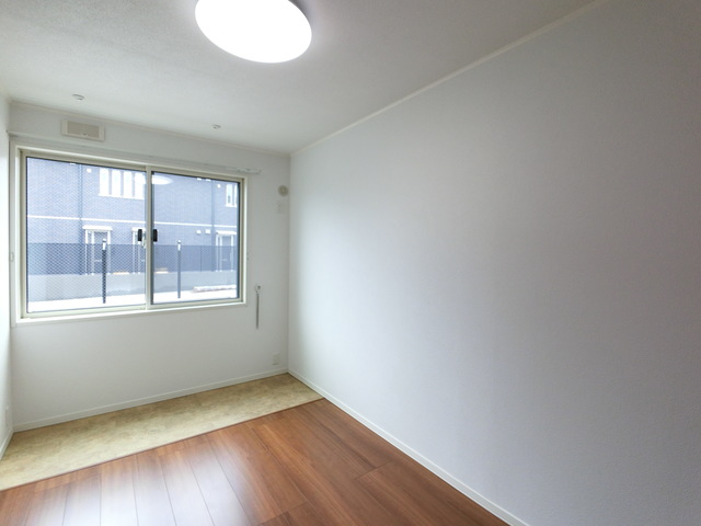 その他部屋・スペース　落ち着いた雰囲気で寝室向きのお部屋です♪