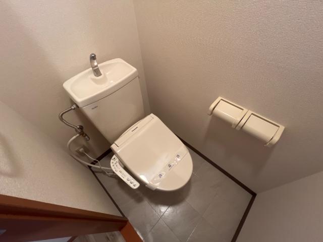 トイレ　シャワー付トイレ