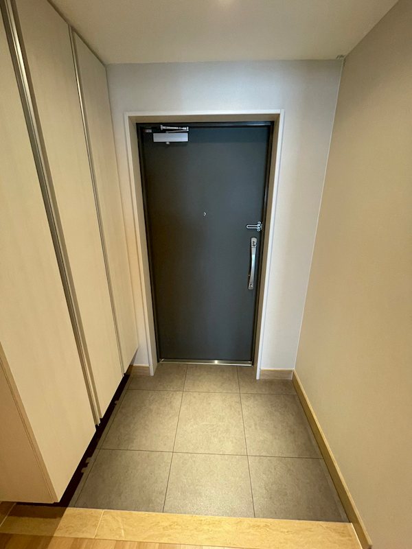 玄関　大きいシューズBOX