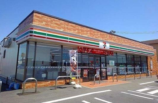 コンビニ　セブンイレブン秋田仁井田本町店（コンビニ）まで216m