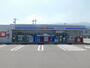 コンビニ　ローソン四国中央中曽根町溝又店（コンビニ）まで905m