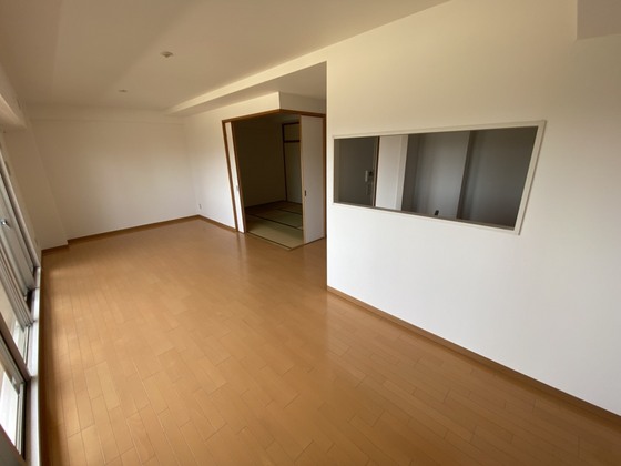 居室・リビング　※別部屋の写真です