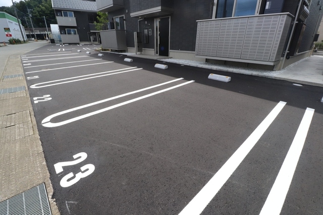 駐車場　駐車場