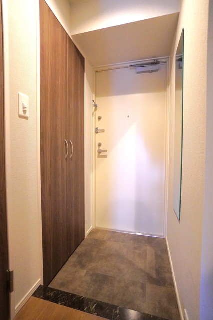 玄関　※写真は同タイプ住戸です。