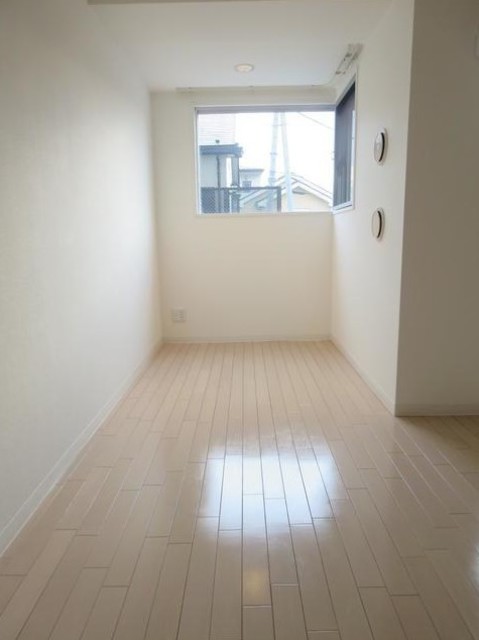 居室・リビング　明るいお部屋です