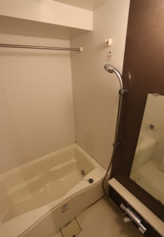 バス・シャワールーム　※別部屋の参考写真です。