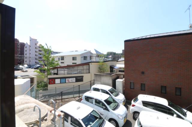 眺望　前も道路で抜けてます