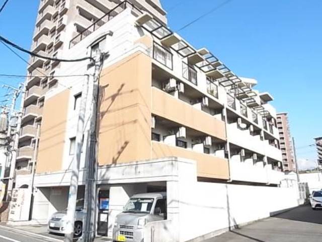 建物外観　六本松駅近物件をご紹介します。