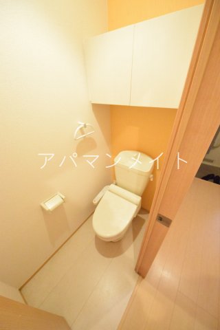 トイレ　ウォシュレット付き！