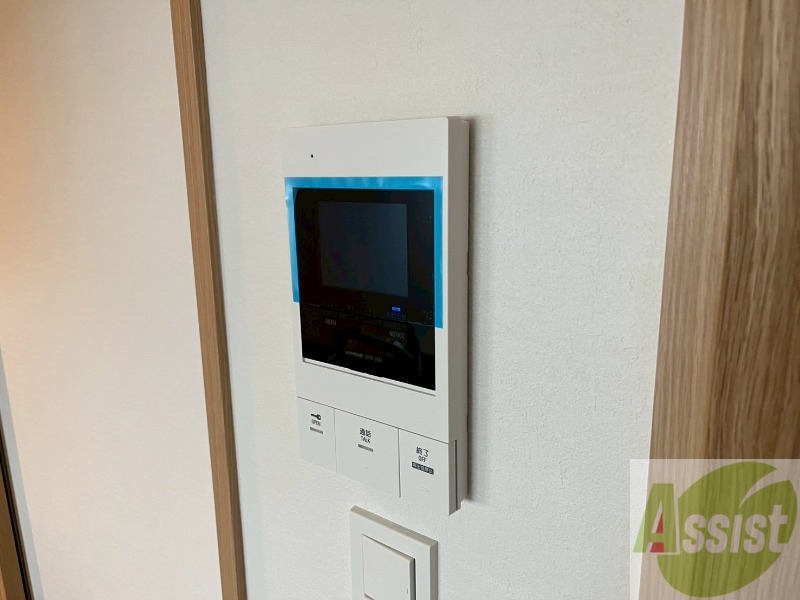セキュリティ　ＴＶモニター付インターホンです。来客者の顔が見えるので安心！