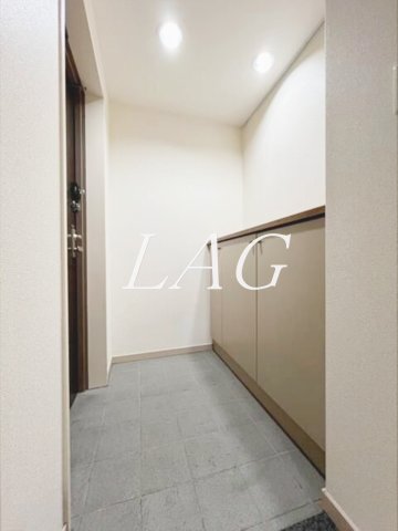 玄関　玄関です。