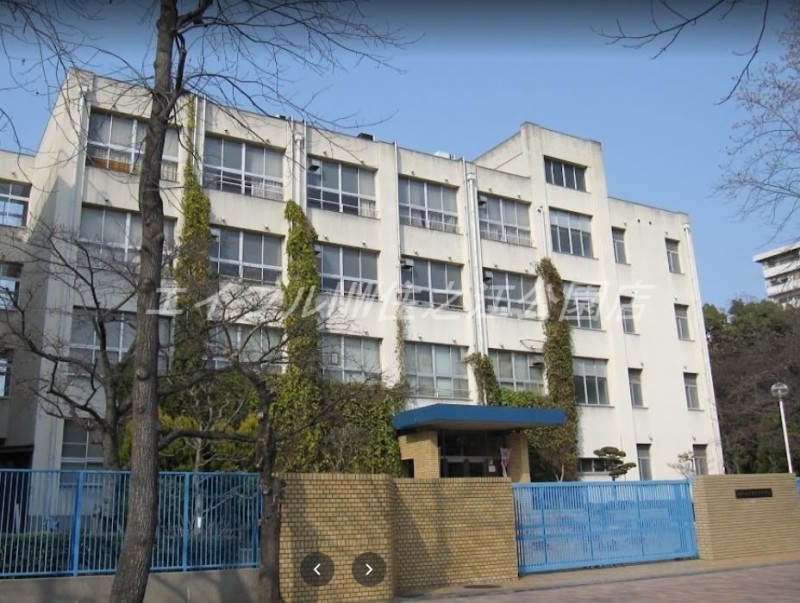 中学校　大阪市立南港南中学校（中学校）まで378m