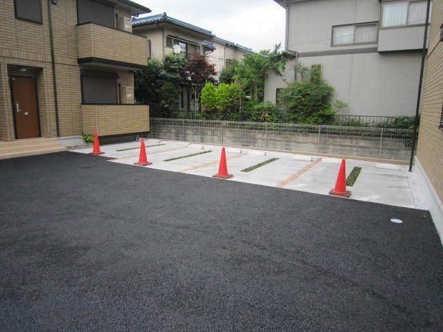 駐車場　★敷地内駐車場完備★