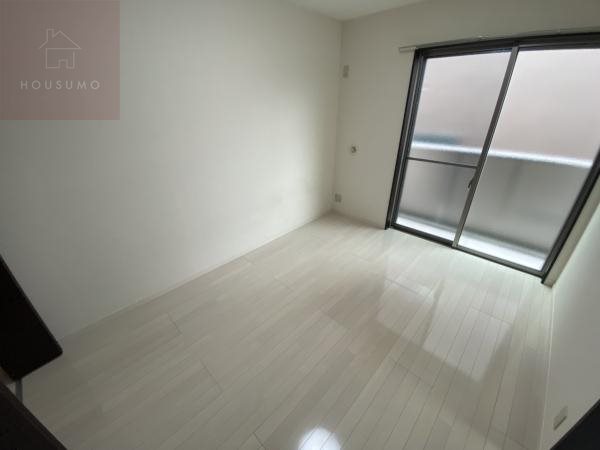 その他部屋・スペース　落ち着いて過ごせるお部屋なので、寝室にいかがでしょうか