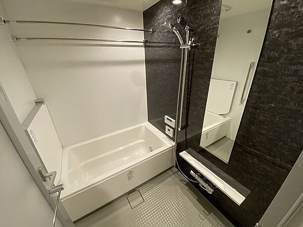 バス・シャワールーム　別部屋参考写真