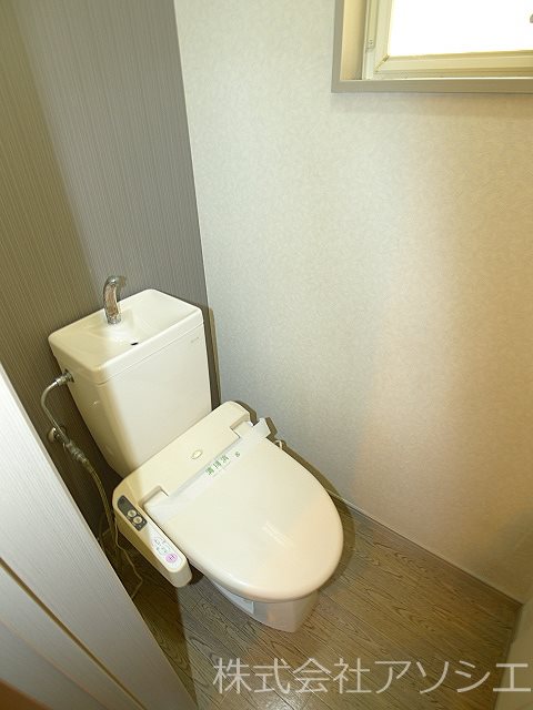 トイレ　ウォシュレット便座