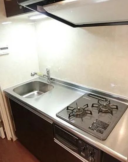 キッチン　同タイプ部屋　参考写真です