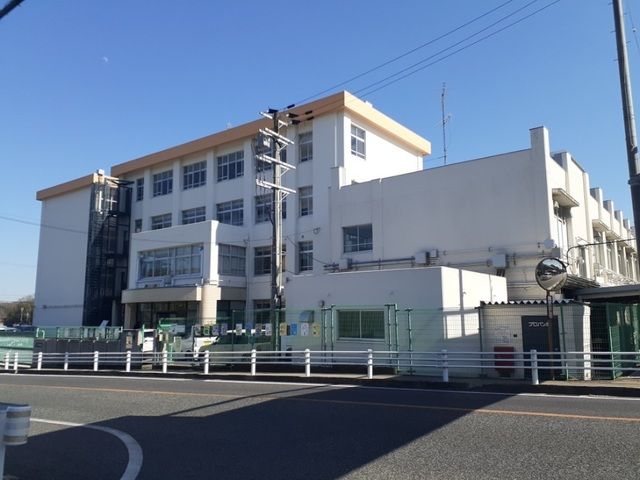 小学校　神戸市立八多小学校様（小学校）まで500m