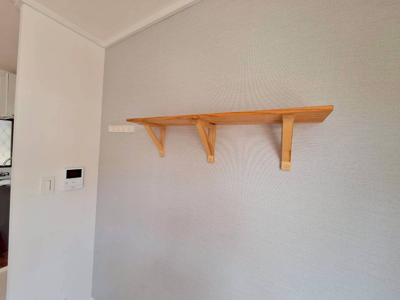 その他　★お洒落なお部屋に欠かせない棚を設置しました★