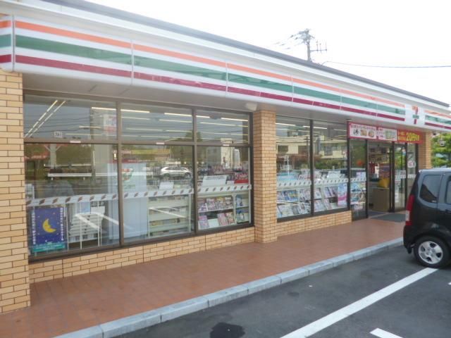 コンビニ　セブンイレブン八王子大塚店（コンビニ）まで546m