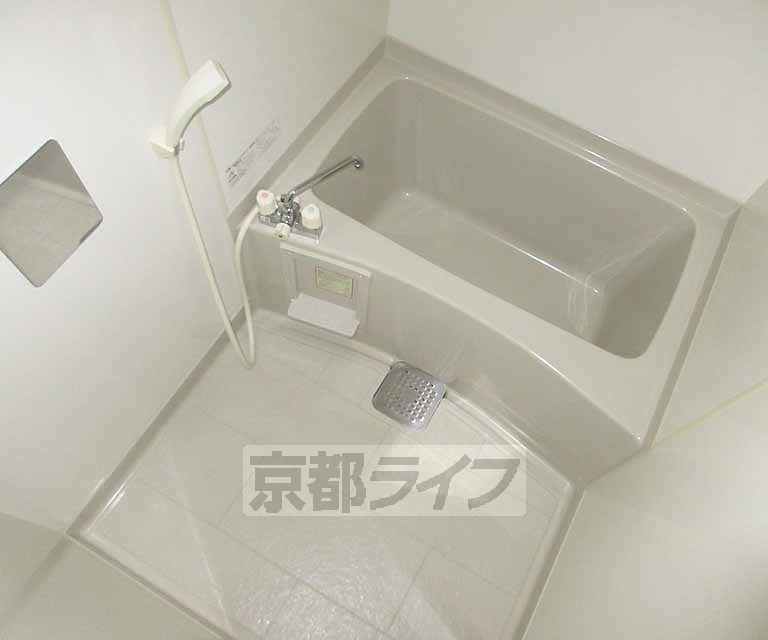 バス・シャワールーム　広い浴室なのでゆったり浸かれます！