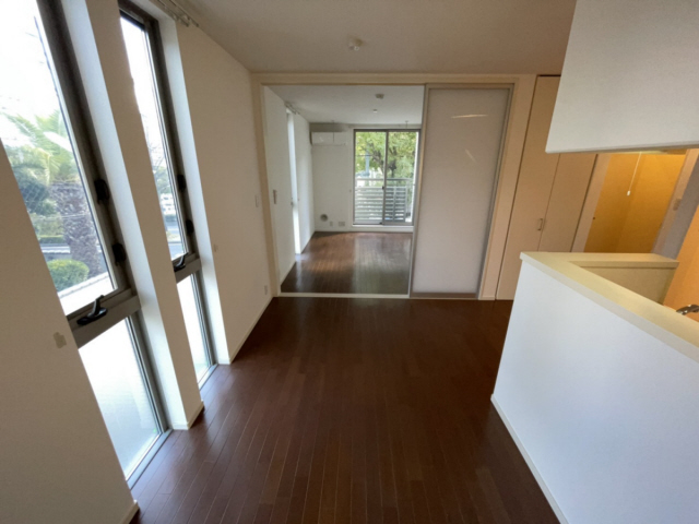 居室・リビング　写真は別のお部屋のものです