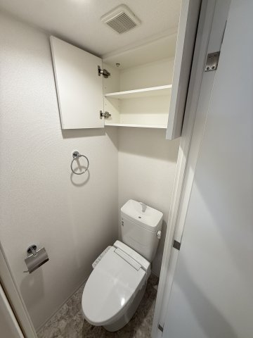 セレニテ谷町四丁目アリエのトイレ写真