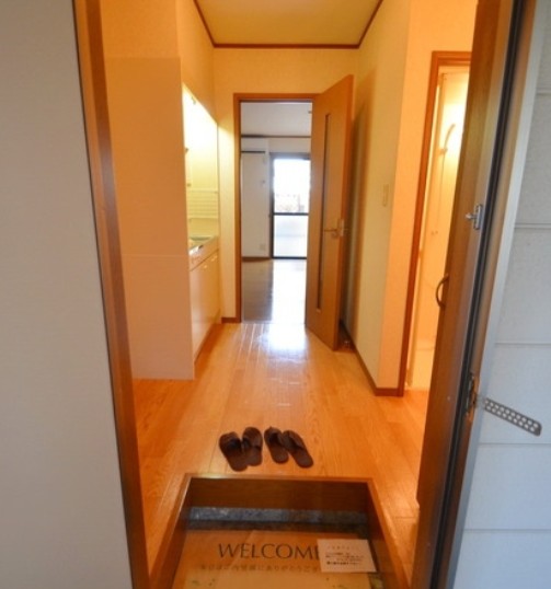玄関　別部屋参照写真