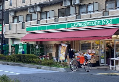コンビニ　ローソンストア１００品川二葉四丁目店（コンビニ）まで33m