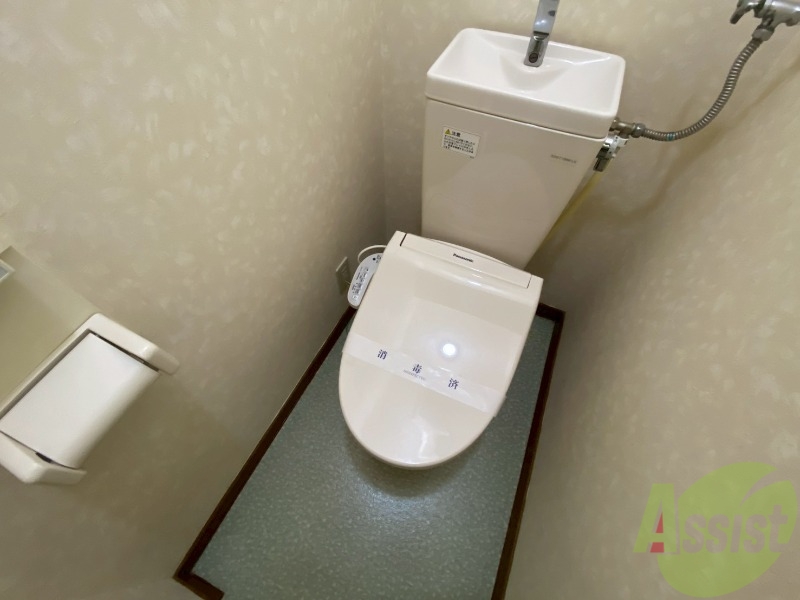 トイレ　こちらはトイレです。清潔感があり、安心して使用できます。