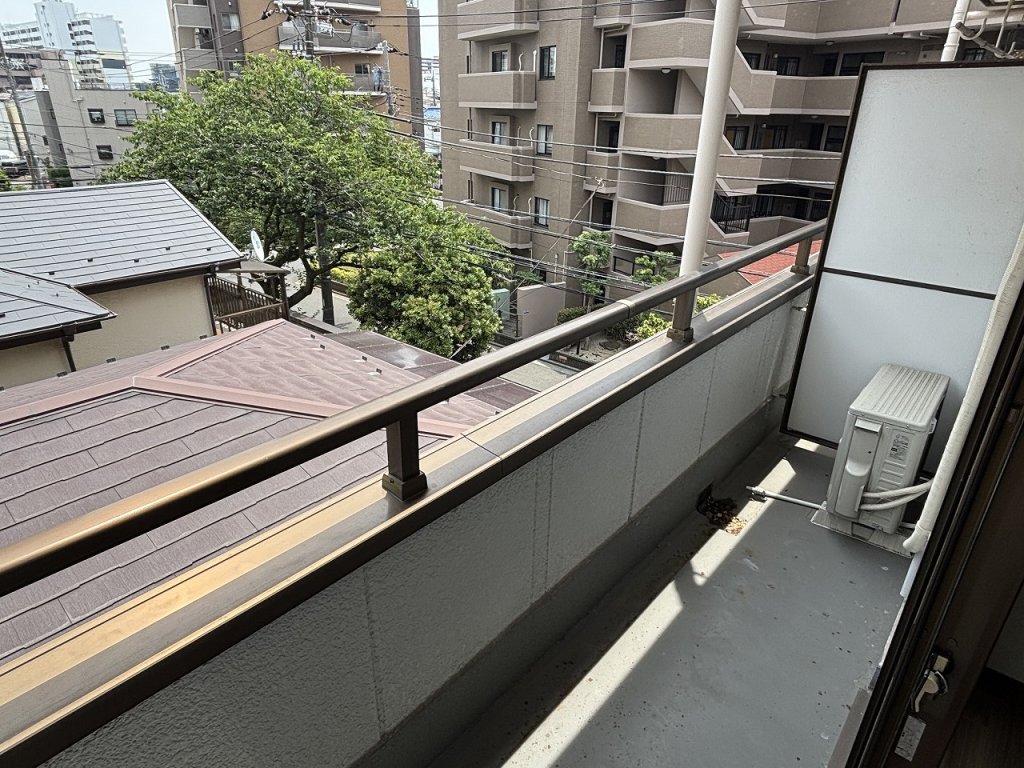 バルコニー　陽当り良好なバルコニー