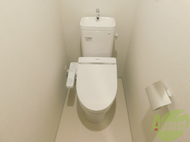 トイレ　写真は同建物別の０２号室タイプの写真です。