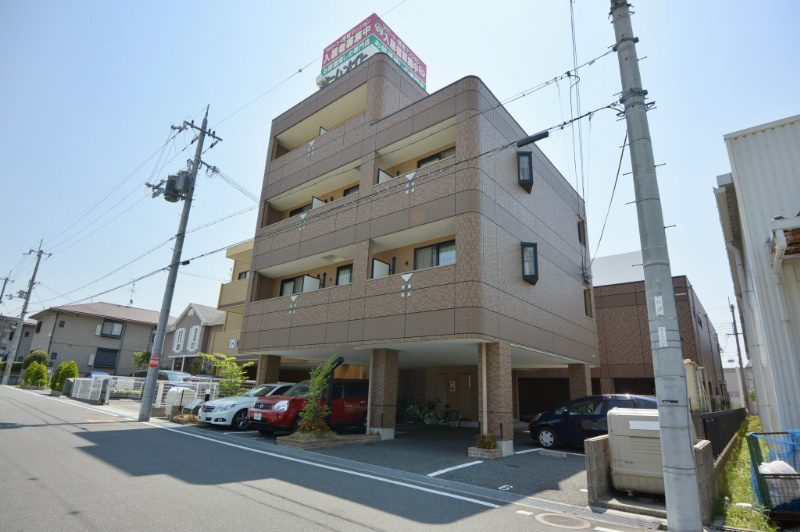 建物外観　グランドソレーユ