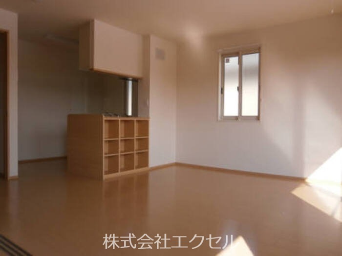 居室・リビング　明るいお部屋です