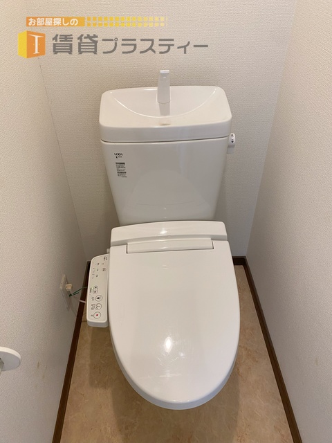 トイレ　温水洗浄暖房便座付