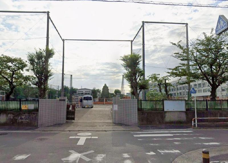 小学校　足立区立辰沼小学校（小学校）まで600m