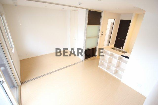 居室・リビング　こちらのリビングで趣味の時間をお楽しみください