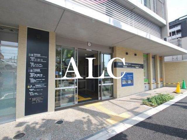 図書館　世田谷区代田図書館（図書館）まで514m