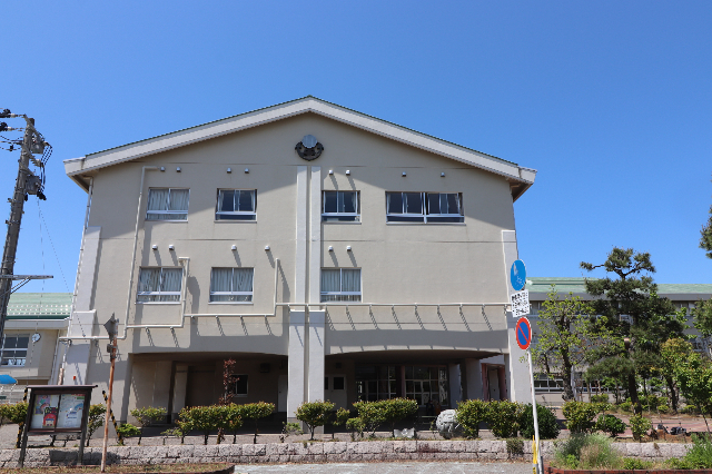 小学校　新潟市立鏡淵小学校（小学校）まで1423m