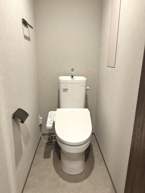トイレ　落ち着いたトイレです