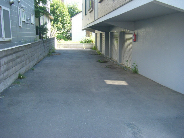 駐車場　駐車場