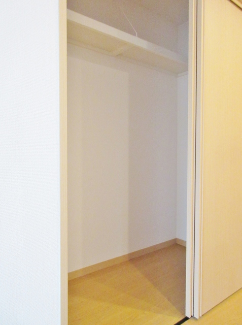収納　※別号室の参考写真です(現況優先・仕様違いの場合あり)