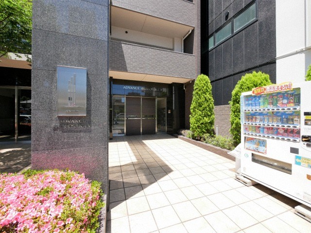 エントランス　建物の内部です