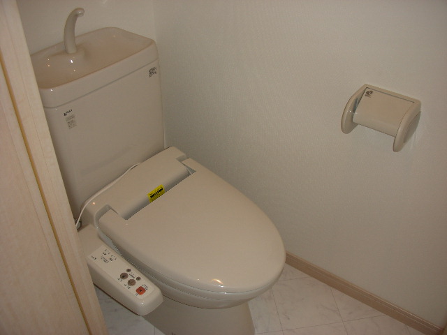 トイレ　落ち着いたトイレです
