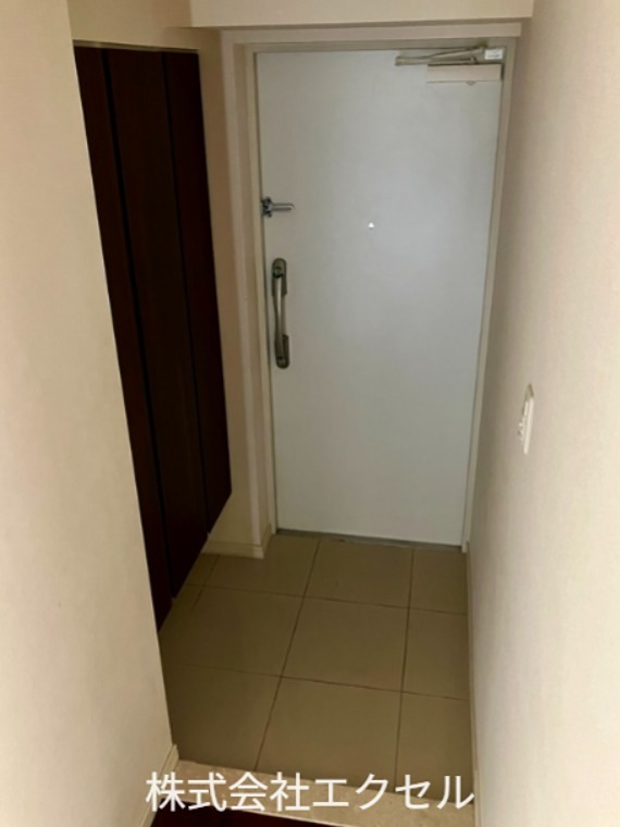玄関　収納がとても充実しております。