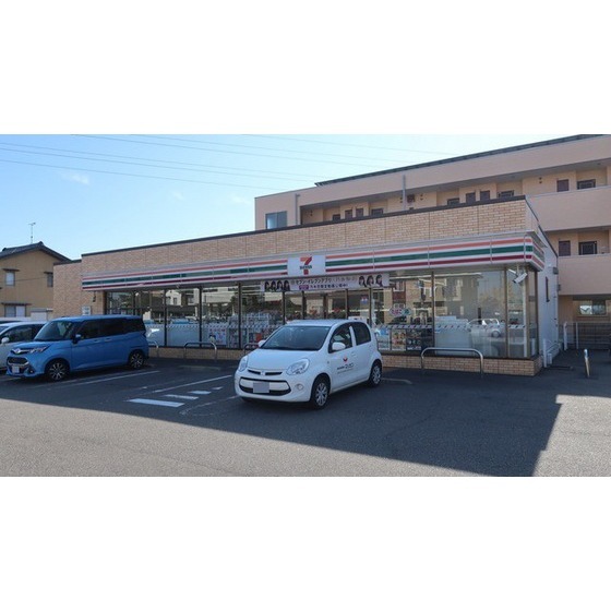 コンビニ　セブンイレブン金沢古府１丁目店（コンビニ）まで620m