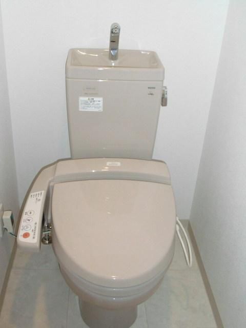 トイレ　シャワー付トイレ
