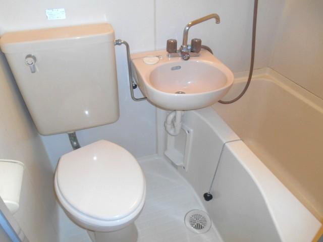 トイレ　WC